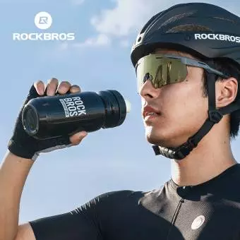Bidon rowerowy z osłoną Rockbros czerwony 600ml